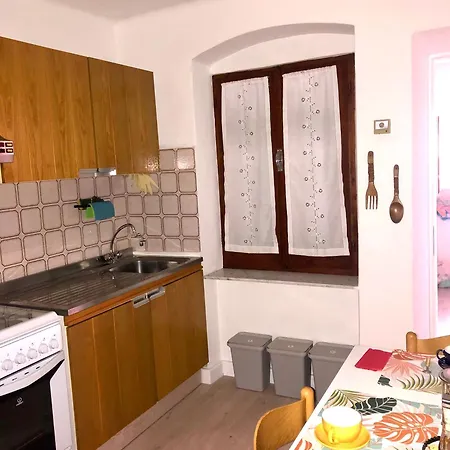 La Casa Dei Nonni Apartment *